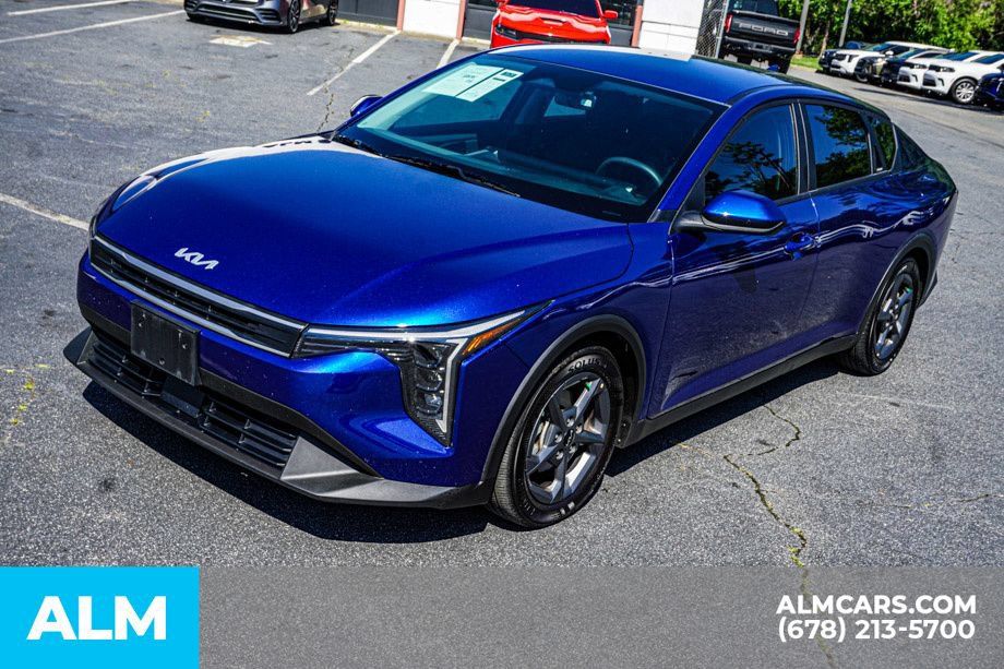Used 2025 Kia K4 FWD image 14