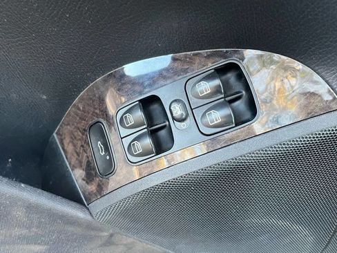 Used 2009 Mercedes-Benz CLK 550 Cabriolet image 13