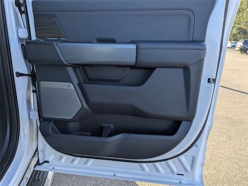 Used 2024 Ford F150 Lariat image 34