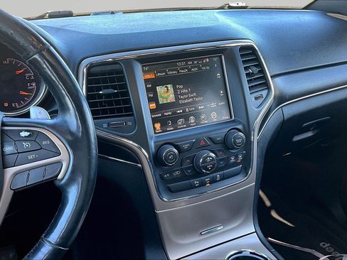Used 2014 Jeep Grand Cherokee Limited image 10