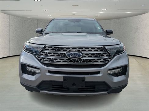 Used 2023 Ford Explorer Limited w/ Equipment Group 301A image 8