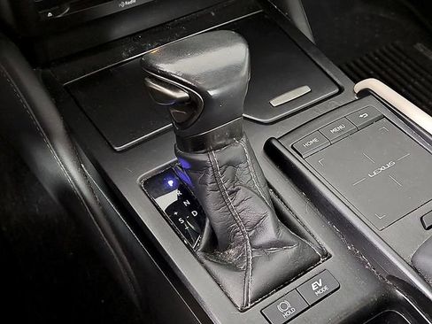 Used 2021 Lexus ES 300h w/ Premium Package image 16