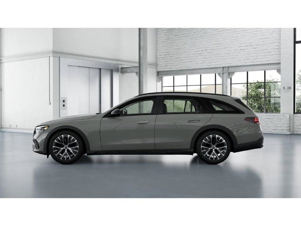 Used 2025 Mercedes-Benz E 450 4MATIC All-Terrain Wagon image 34