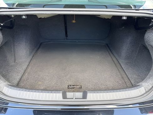 Used 2023 Volkswagen Jetta SE FWD image 23