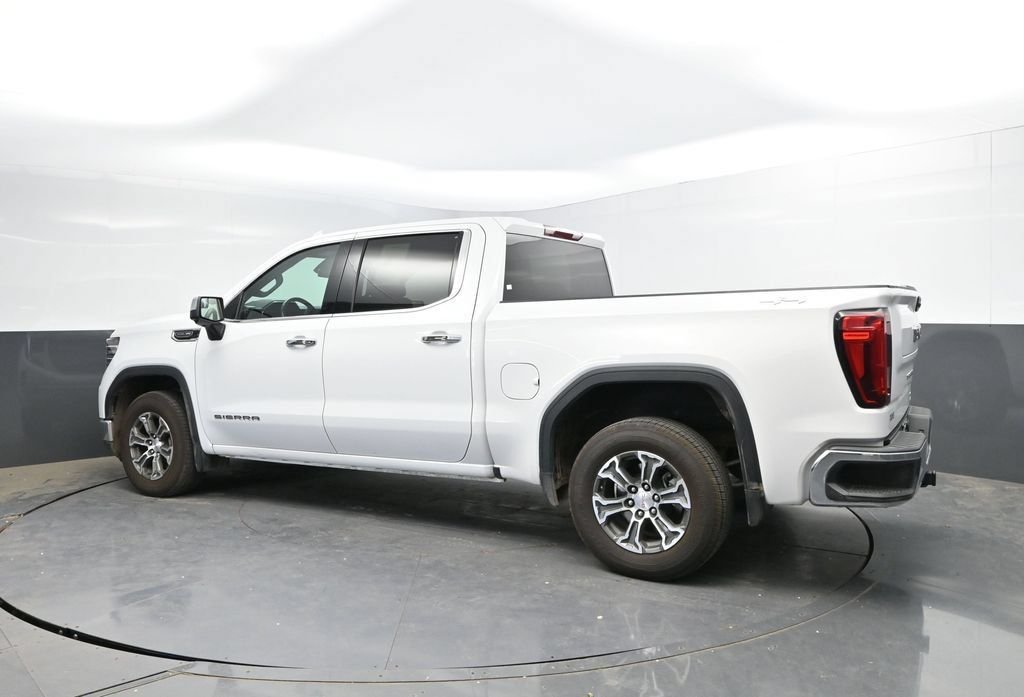 Used 2025 GMC Sierra 1500 SLT AWD/4WD image 7