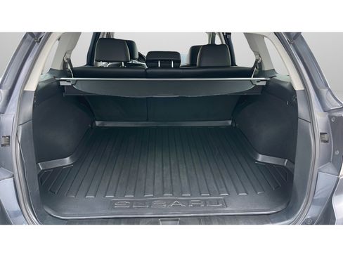 Used 2010 Subaru Outback 2.5i Limited w/ Popular Equipment Group 2A image 42