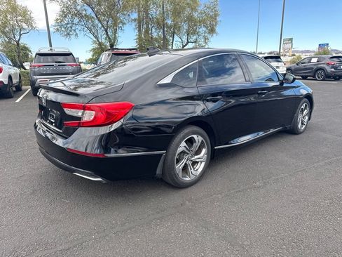 Used 2018 Honda Accord EX image 8