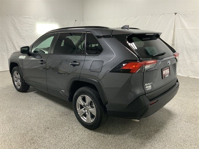 Used 2023 Toyota RAV4 LE AWD/4WD image 6