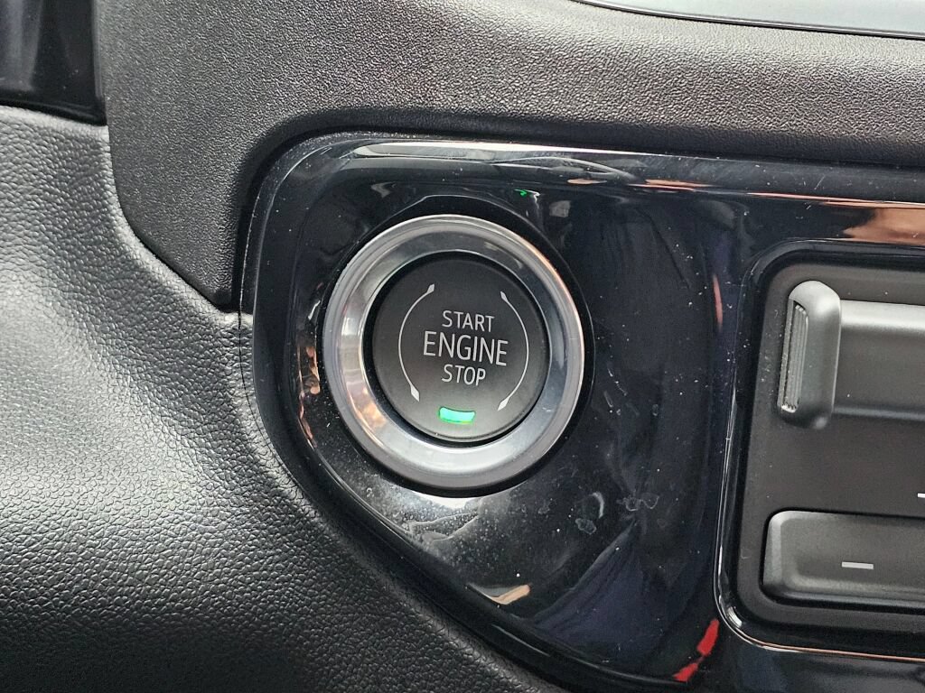 Certified 2026 Chevrolet Silverado 1500 RST AWD/4WD image 18