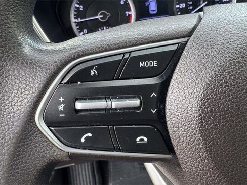 Used 2020 Hyundai Santa Fe SE image 18