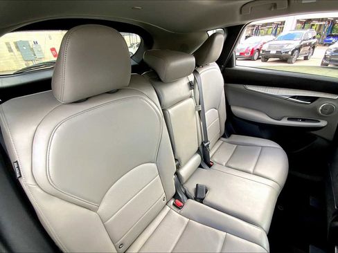 Used 2024 INFINITI QX50 Sensory image 17