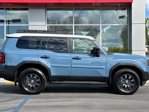 Certified 2025 Toyota Land Cruiser Base image 4