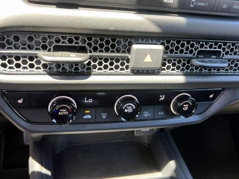 Used 2025 Honda HR-V Sport image 26