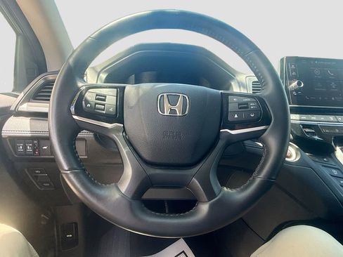 Used 2025 Honda Odyssey EX-L image 12