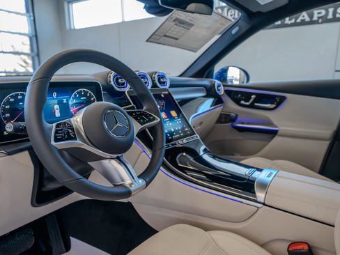 New 2026 Mercedes-Benz GLC 300 4MATIC image 7