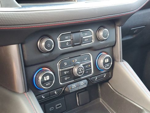 Used 2023 Chevrolet Tahoe RST RWD image 28