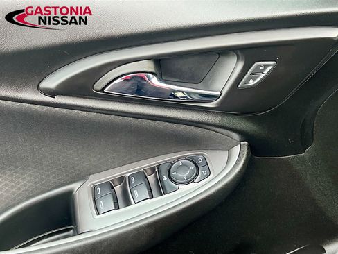 Used 2023 Chevrolet Malibu LT w/ Driver Confidence Package image 23