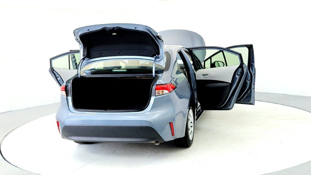 Used 2023 Toyota Corolla LE w/ Carpet Mat Package (TMS) FWD image 11