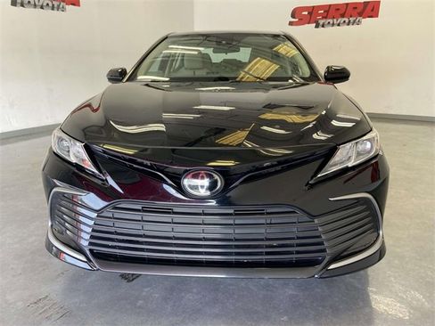 Used 2023 Toyota Camry LE image 8