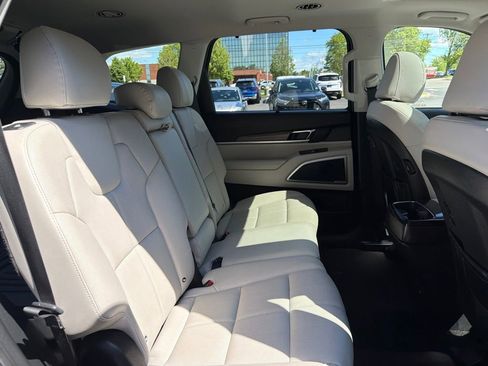 Used 2020 Kia Telluride EX AWD/4WD image 13