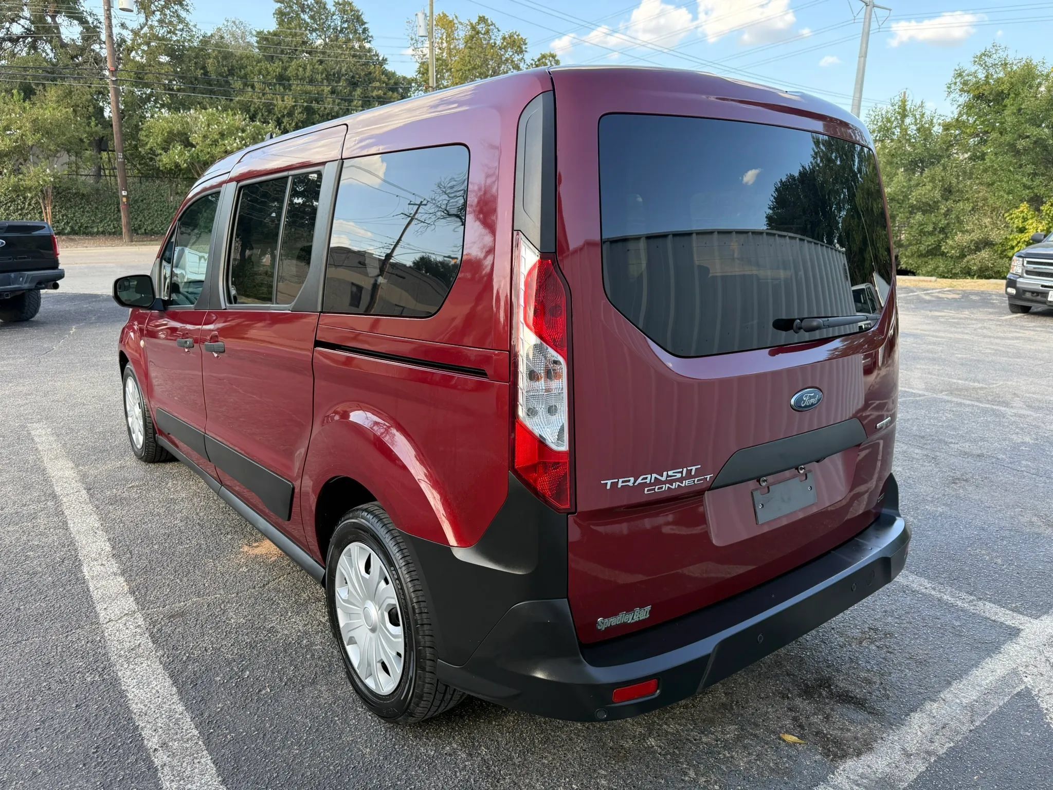 Used 2019 Ford Transit Connect XL FWD image 3
