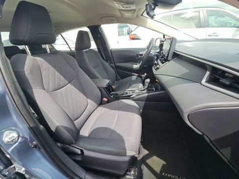 Used 2022 Toyota Corolla LE FWD image 16