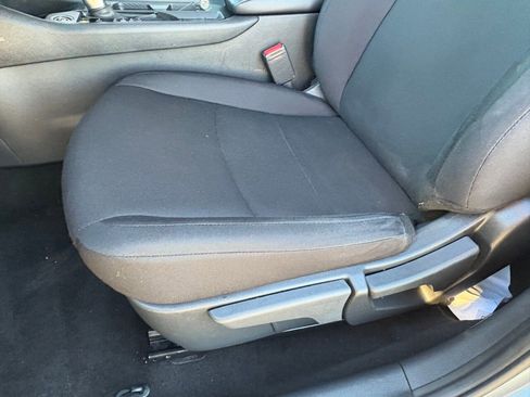 Used 2024 Nissan Sentra S image 31