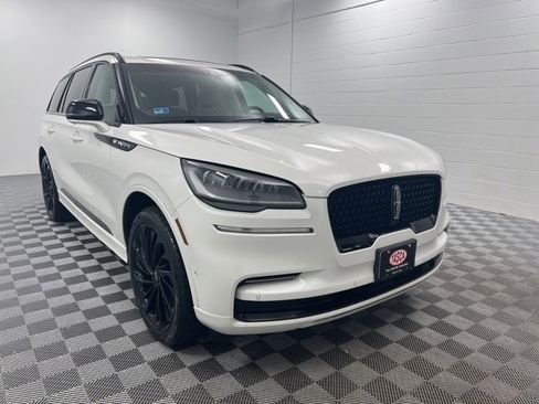 Used 2023 Lincoln Aviator Reserve w/ Equipment Group 201A image 1