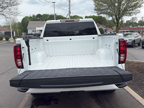 Used 2022 GMC Sierra 1500 Elevation AWD/4WD image 9