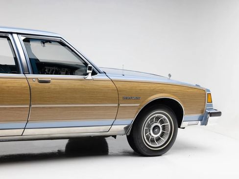 Used 1990 Buick Le Sabre Estate RWD image 26
