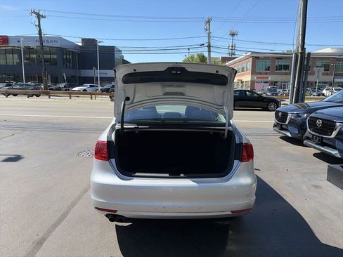 Used 2012 Volkswagen Jetta S FWD image 22