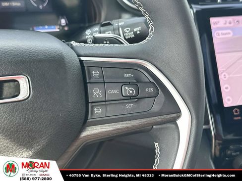 Used 2023 Jeep Grand Cherokee L Limited AWD/4WD image 25