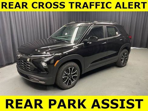 New 2026 Chevrolet TrailBlazer ACTIV w/ Driver Confidence Package FWD image 2