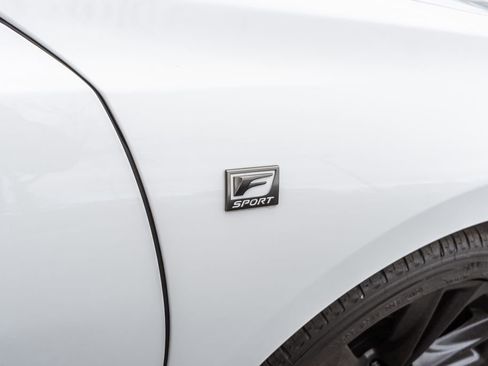 Used 2025 Lexus ES 350 F Sport image 4