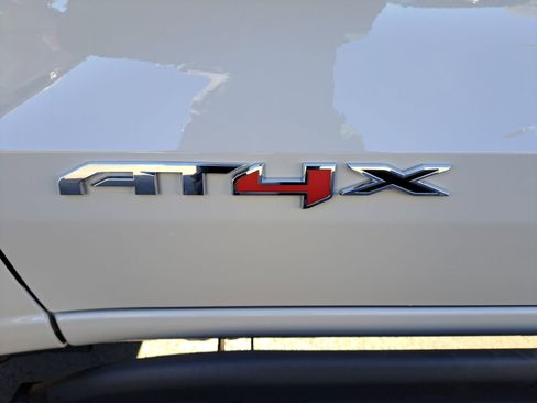 New 2026 GMC Canyon AT4X w/ AT4X AEV Edition image 14