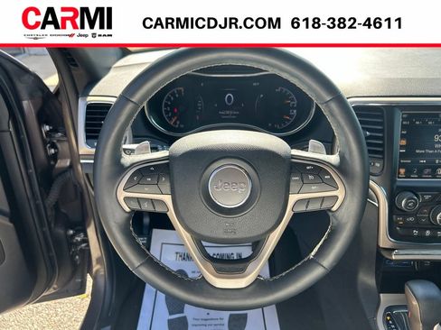 Used 2017 Jeep Grand Cherokee Limited w/ Luxury Group II AWD/4WD image 18