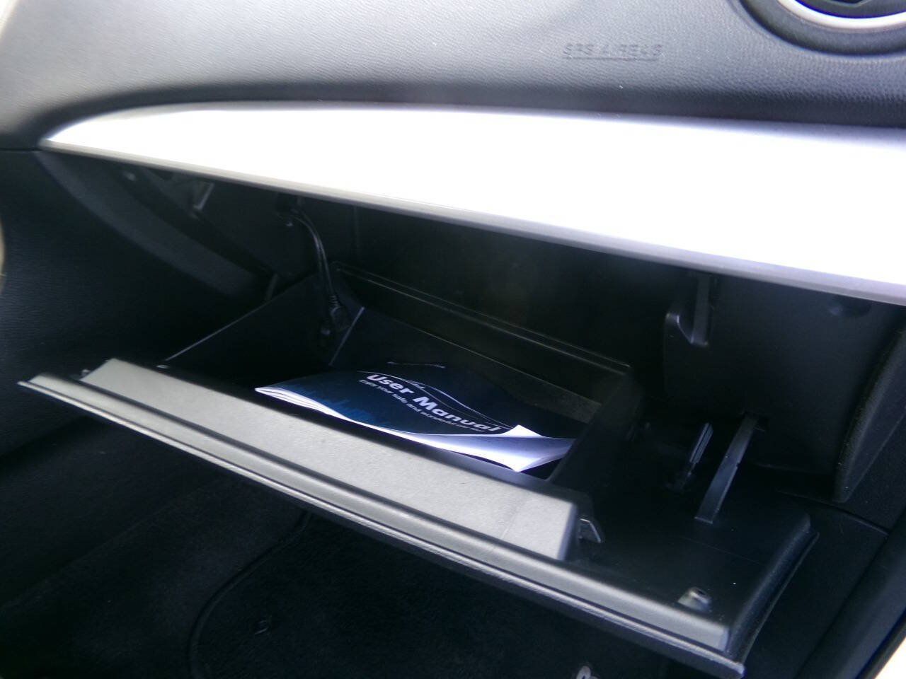 Used 2011 MAZDA MAZDA3 i Touring FWD image 11