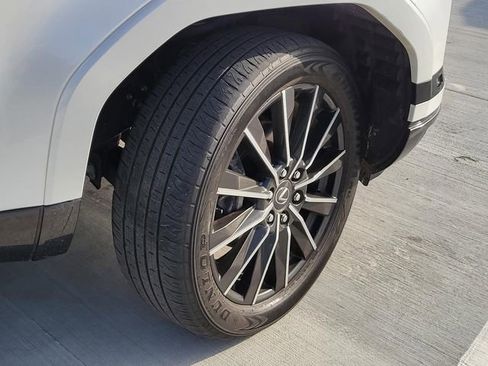 Used 2024 Lexus GX 550 w/ Accessory Package (2T) image 6