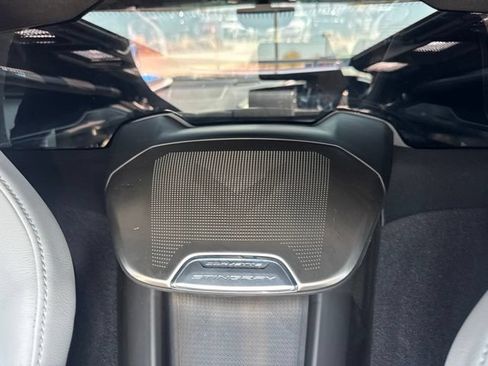 Used 2021 Chevrolet Corvette Stingray Preferred Cpe w/ Z51 Performance Package RWD image 18