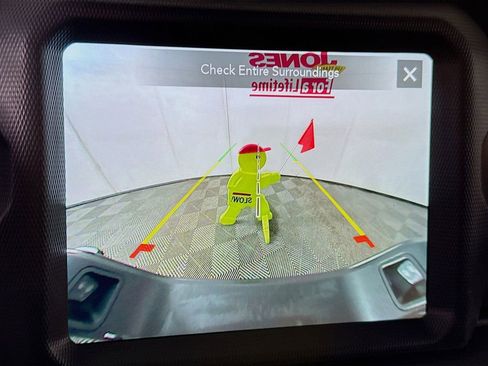 Used 2023 Jeep Gladiator Willys image 7