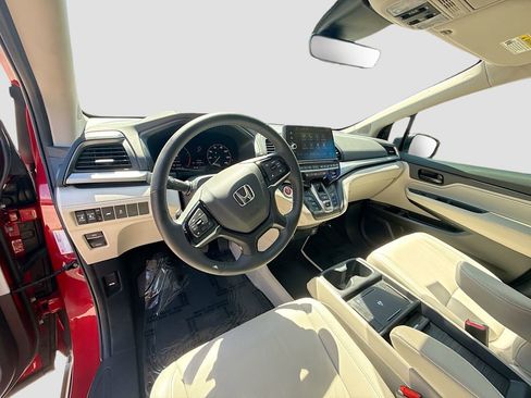 Used 2025 Honda Odyssey EX-L image 9