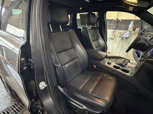 Used 2018 Jeep Grand Cherokee Overland AWD/4WD image 26