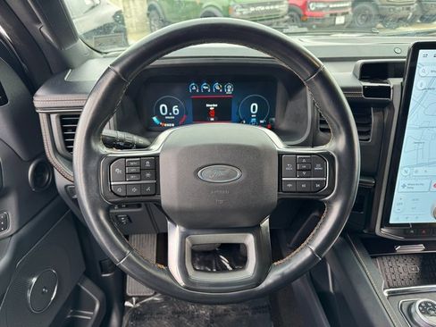 Certified 2023 Ford Expedition Platinum image 24
