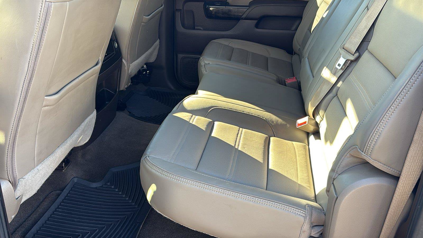 Used 2016 GMC Sierra 2500 Denali w/ Duramax Plus Package AWD/4WD image 17