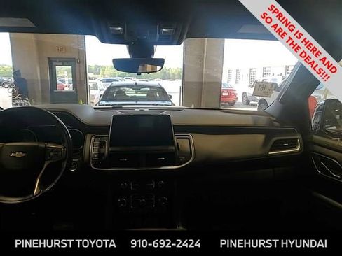Used 2021 Chevrolet Suburban High Country w/ Premium Package image 14