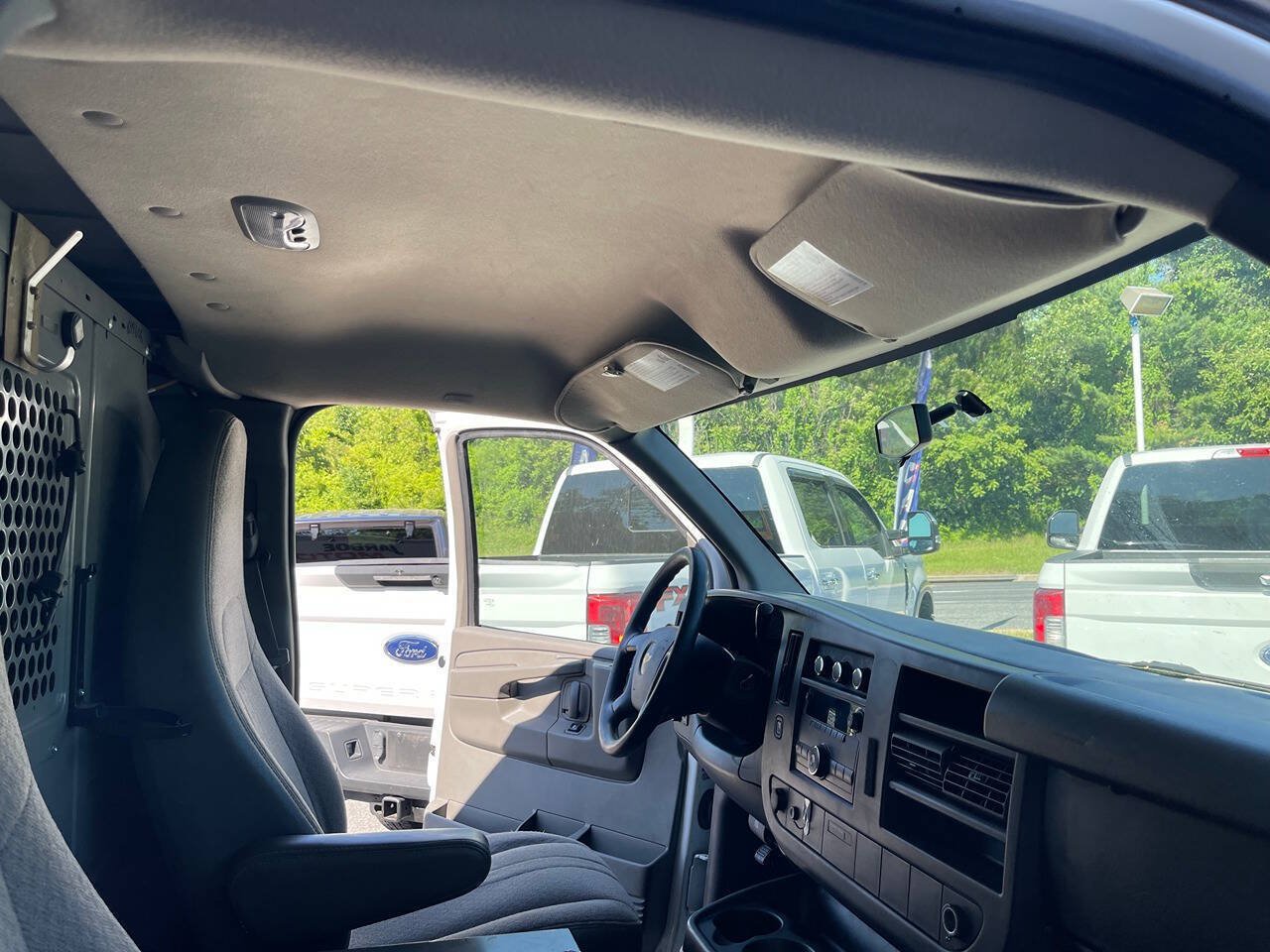 Used 2014 Chevrolet Express 1500 RWD image 31