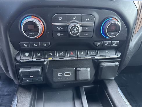 Certified 2021 Chevrolet Silverado 3500 High Country w/ Z71 Off-Road Package image 17