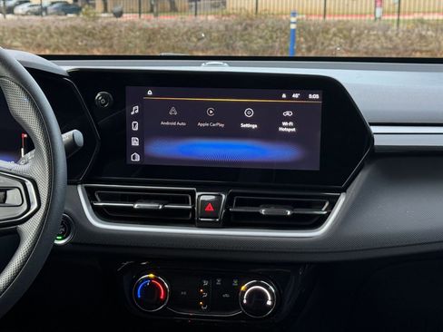 Used 2025 Chevrolet TrailBlazer LT image 18