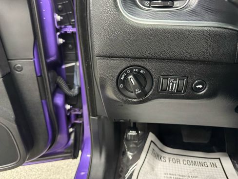 Used 2018 Dodge Charger GT AWD/4WD image 25