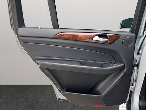 Used 2019 Mercedes-Benz GLS 450 4MATIC w/ Premium 1 Package image 44